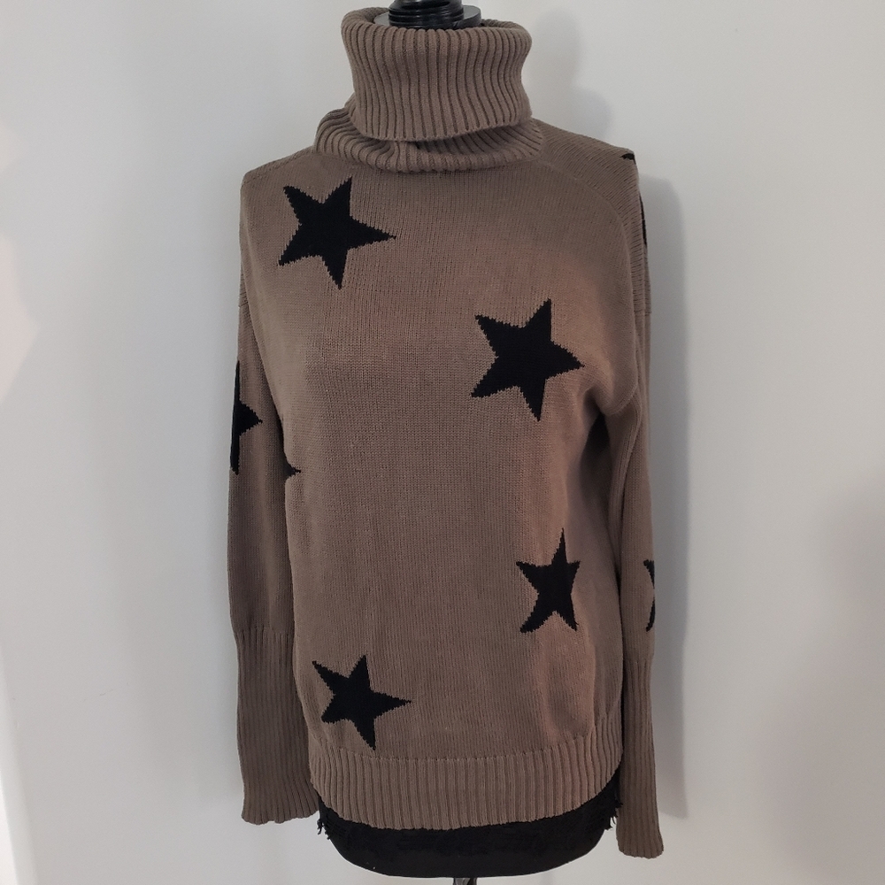 CHRLDR Women's Star‎ Print  Dropped Sleeve Turtleneck Sweater Size XS